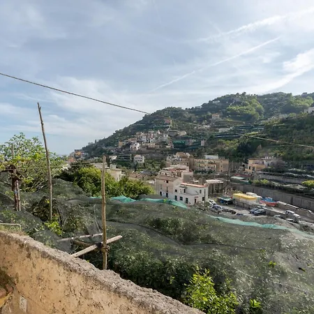 Сasa de vacaciones Little House Minori
